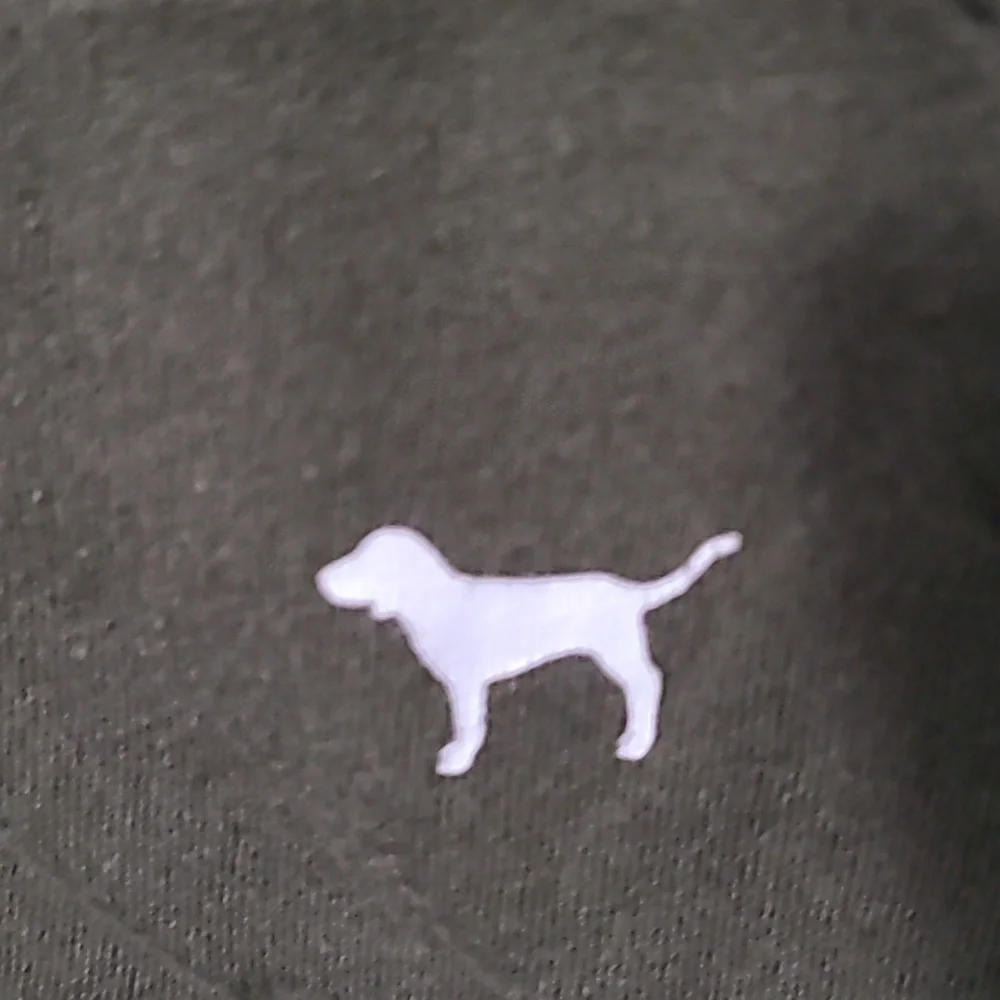 PINK V-Neck Tee Hunter Green - Picture 6 of 7